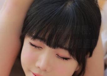 Addielyn(에디린)的早晨课程：私房美图中那些流动的光影和温度