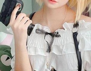 那件裤里丝图包，KuukoW的摄影技艺果然无人能敌！