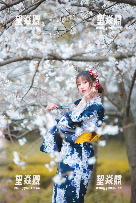 Luisa_零纱来袭，高清美腿图集，陪你过个腿瘾周末！