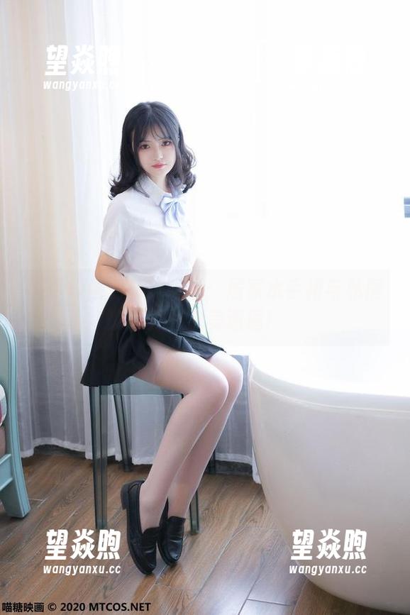 喵糖映画的新玩意儿：居家水手裙与私房写真的完美邂逅！