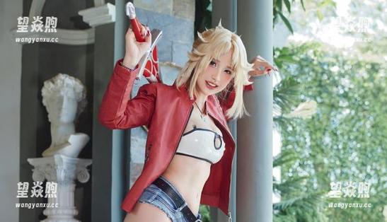 透过水手服看PuyPuyChan：这是什么迷人的气息？