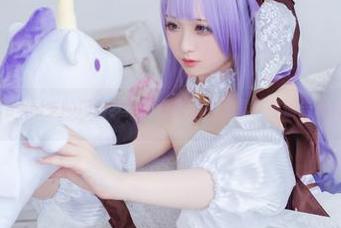 Sayako＿今年4岁的玛丽罗斯写真作品集下载：偷偷告诉你，有点色哦
