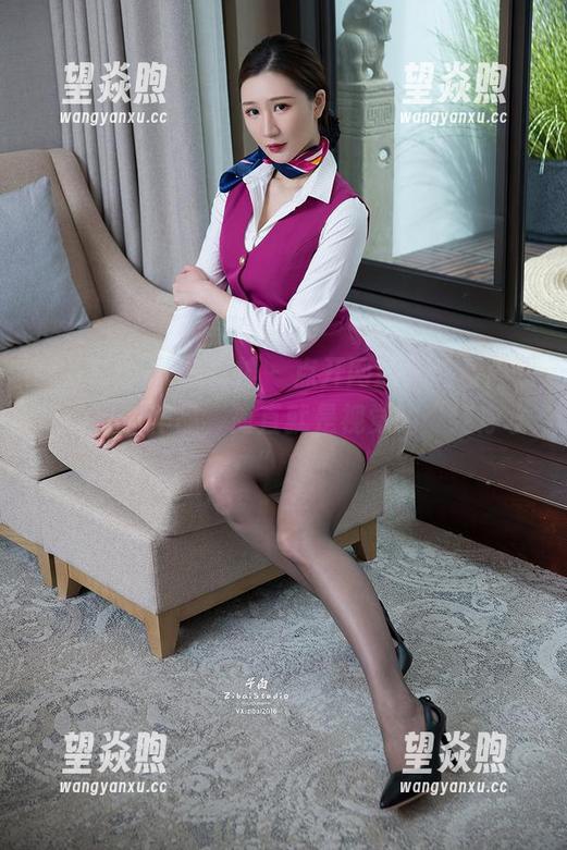 TouTiao头条女神-周熙妍 TouTiao头条女神 - 点开网盘,看看周熙妍的白色作品,简直就是视觉的“纯净水”!