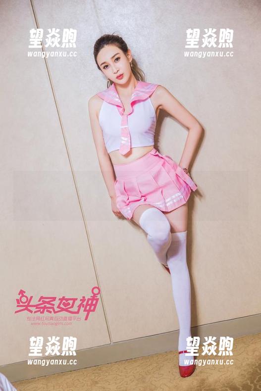 TouTiao头条女神 - 现代诗意：易阳天台图库分享，感受生活的味道！