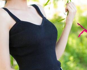 UGirls尤果网 – 生活中总有那么一点无圣光，杨晨晨姐姐教你怎么解压！