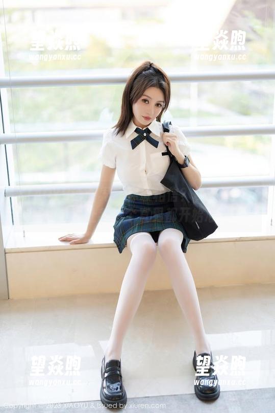 XIAOYU语画界 - 你敢相信？林子遥的女友图包分享让我这个直男都开始心动了。