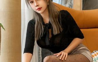 XINGYAN星颜社 – 安安Angel的JK写真又更新了，光影交错让人有种想停下来的冲动，真是绝了！