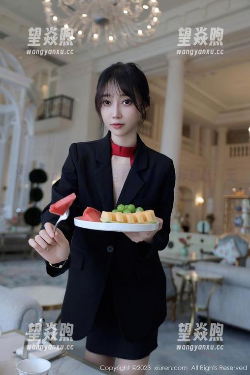 Xiuren秀人网 - 当校服遇上z杯悠悠：无圣光，心里那点小悸动