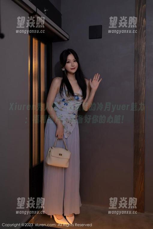 Xiuren秀人网 - 高跟鞋的冷月yuer魅力：福利图片，准备好你的心脏！
