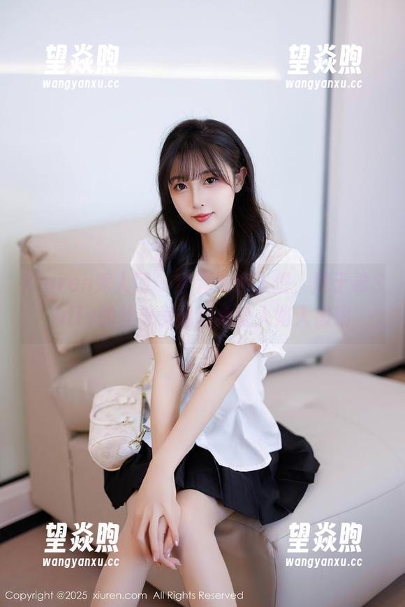 Xiuren秀人网 - 全套欢迎入侵，周于希Sally的丝袜美臀图集让人陷入思绪