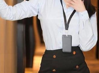 Xiuren秀人网 – 短裙下的秘密：小蛮妖_honey写真里的微风与瞬间