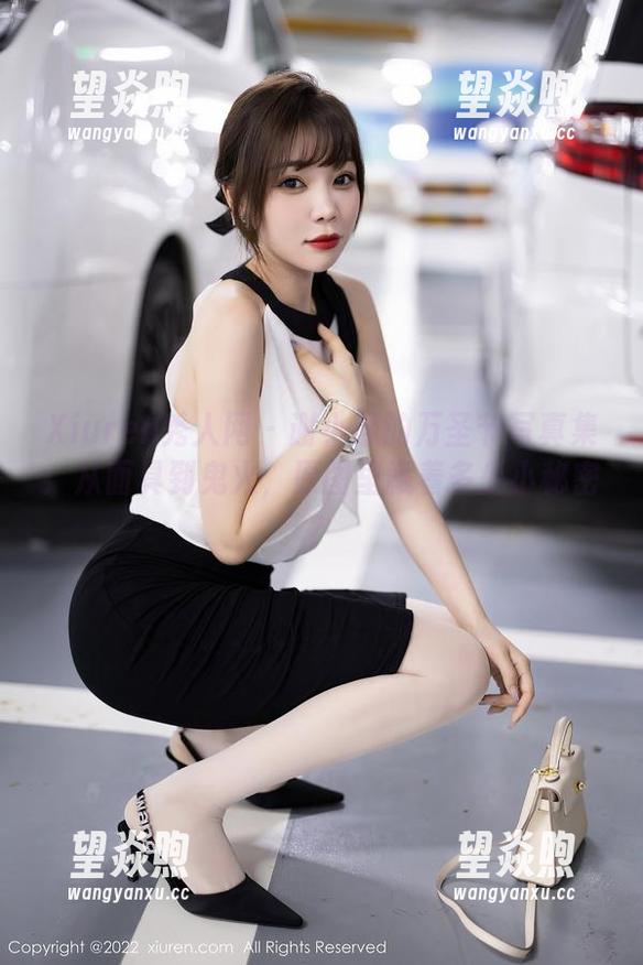 Xiuren秀人网 - 谢小蒽的万圣节写真集：从面具到鬼火，原图里藏着多少小秘密？