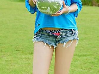 YouMi尤蜜荟 – 看！颜美汐的教室，写真师的心动瞬间