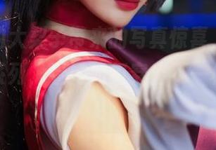 一米八的大梨子带来的写真惊喜，下载“棉袜”系列，看她如何穿出不一样的风格！