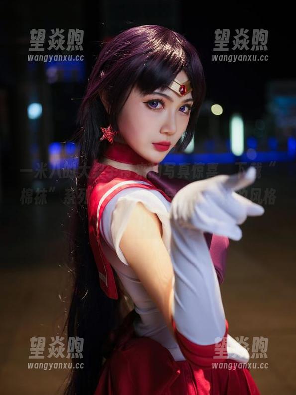 一米八的大梨子带来的写真惊喜，下载“棉袜”系列，看她如何穿出不一样的风格！