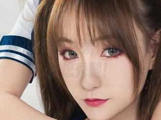 丽柜 – 阳阳的写真：爱情的枷锁，我竟然只想秀腿！