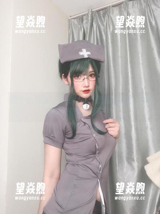 你十七鸽泳衣定制作品：想知道你的妩媚可以如何被捕捉吗？