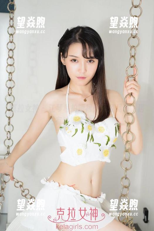 克拉女神 - 江琴私拍短裙：轻轻晃动，居然有种撒娇的感觉