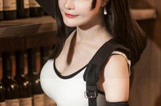 作品与我：千夜未来的蒂法泳衣，浪花里的秘密