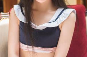 头条女神 – 乔安透明美图更新：来吧，大家一起把眼睛瞪大来欣赏忧郁的透明感！