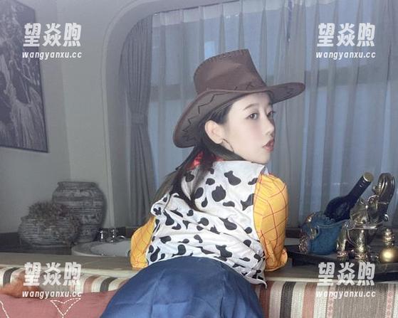 奈汐酱Nice 奈汐酱Nice的高清礼服大曝光:资源丰富,但请控制住自己的小心脏!