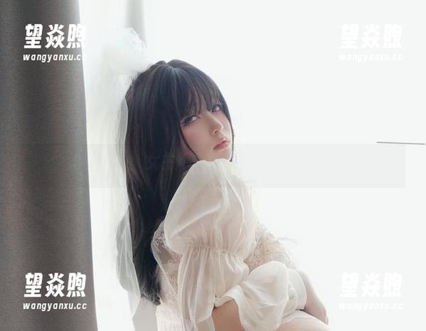 她在户外：女主K写真下载，释放你的视线