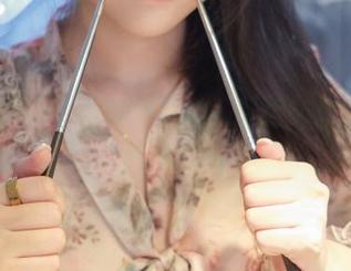 姜仁卿(강인경)的网袜故鄉：定制作品让潮流随呼吸