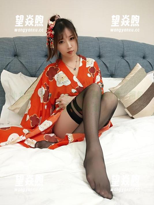 小女巫露娜的cos之旅：黑茶调调，图包带你嗨到飞起