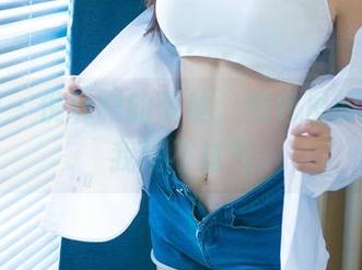 尤果网 – 倪叶腾的蕾丝，图包里的秘密让我喘不过气