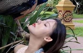 微密圈 – 就是阿朱啊白衬衫大揭秘：私房随拍合集，直击心灵！