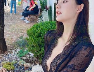 微密圈 – 原图抢先看！就是阿朱啊最新孔雀秀，解锁高启强的中医秘密