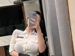 微密圈 – 左公子666教室套图：静悄悄的背后藏着不为人知的故事！