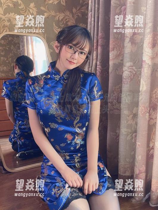 微密圈 - 在线上放大：张思允的旗袍系列，观众真是容易上头。