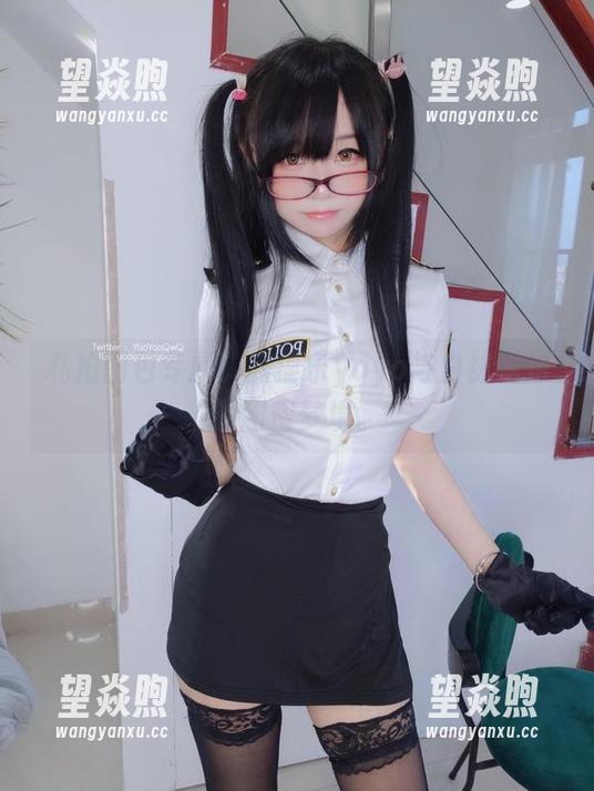 私拍图包专属！摇摇乐yoyo与白袜姐姐的甜蜜梦境。