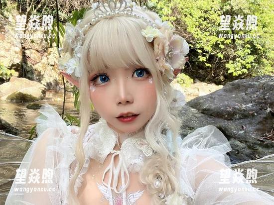 无颜小天使wy豪华版美腿展示——图片下载慢慢来，别着急！