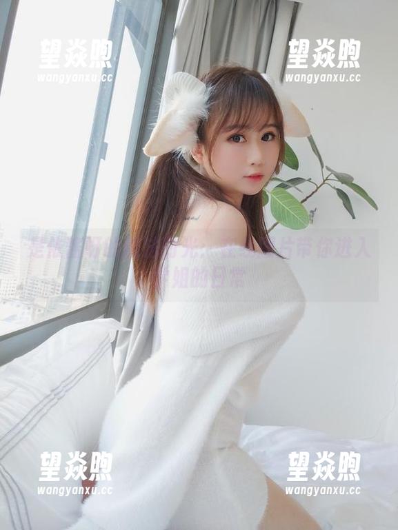 是依酱呀的魔法时光：在线图片带你进入学姐的日常