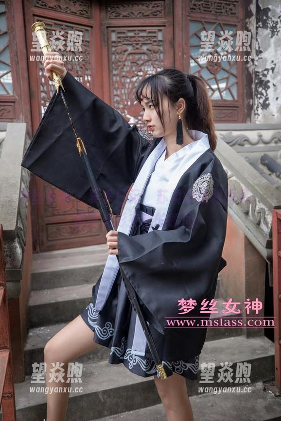 梦丝女神-苏柔 梦丝女神 - 夏季日记,苏柔的福利图集:那些光影交错的瞬间!