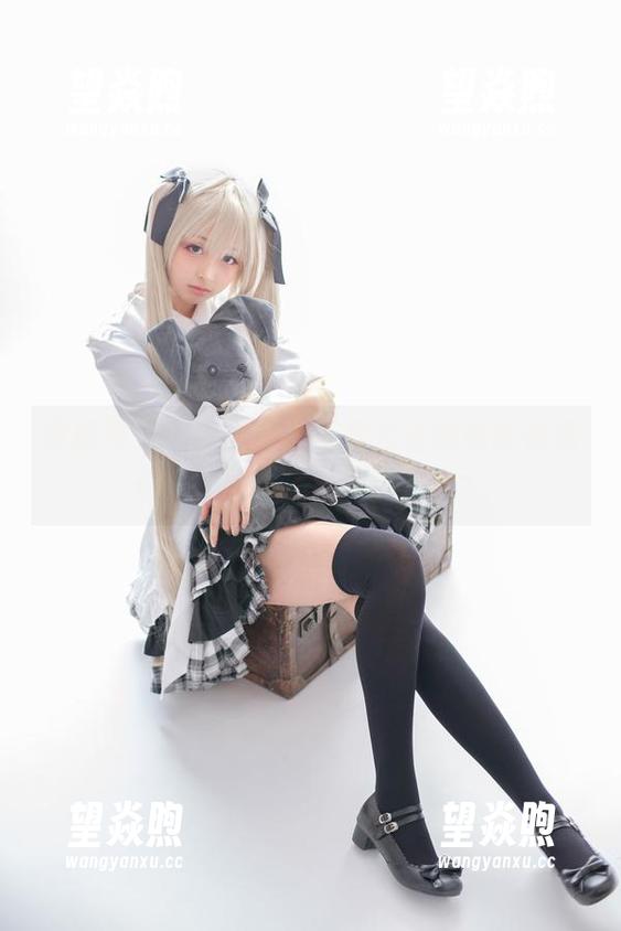 更新预警！森萝财团可爱公主妹妹丝袜秀，甜蜜指数爆表！