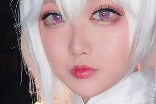 椒妮佐仁礼服写真集：更新一次，你可能会怀疑这不是现实而是梦境！