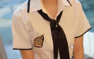 模范学院 – 韩静安的教室日常：最新写真中的小插曲