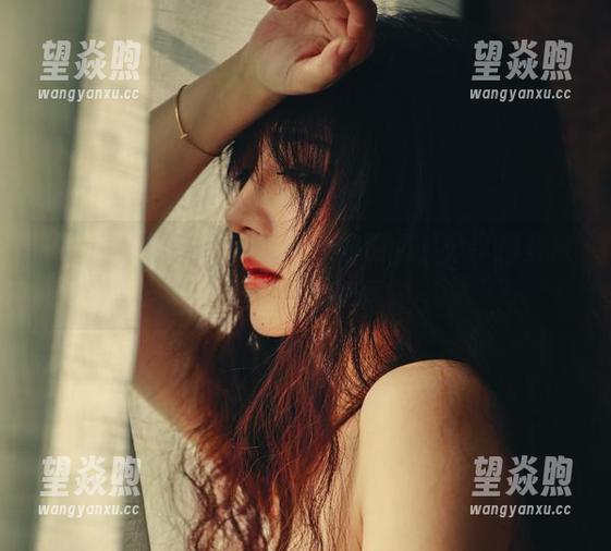 舞动吧！樱晚gigi的连衣裙图包，分享那些被春风吹拂的瞬间。