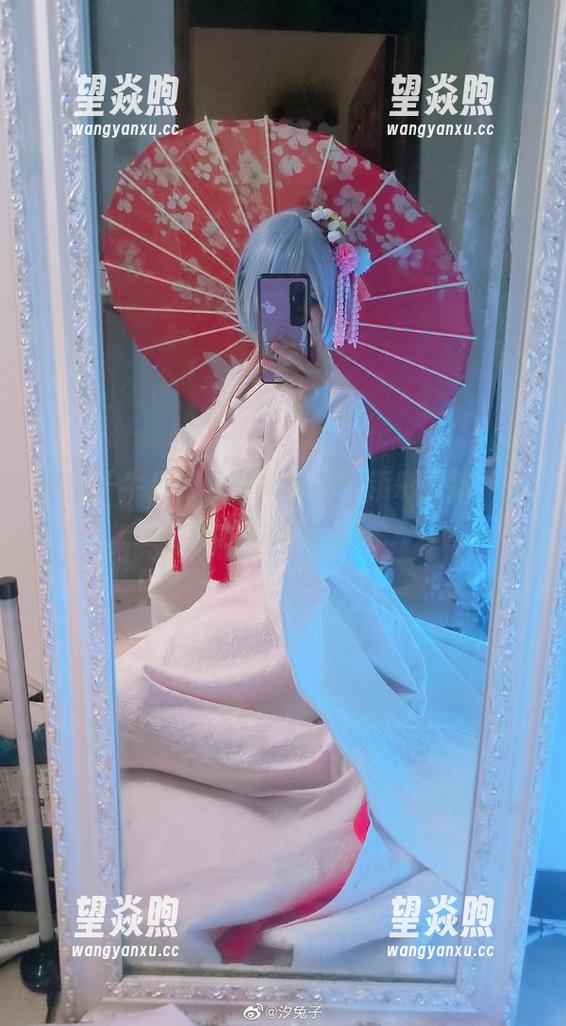 汐兔子牛仔裤写真集来啦！精彩更新，引爆你的好奇心！
