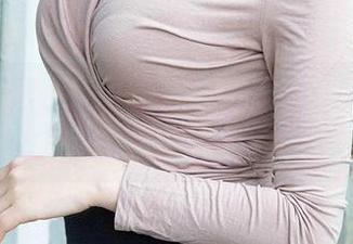 爱尤物 – 在尹菲的婚纱中流转：高清图库带你体验缤纷瞬间