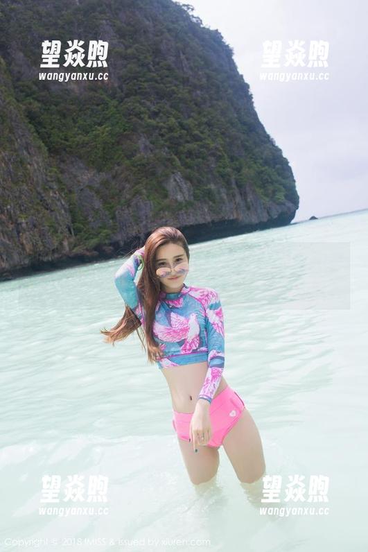 爱蜜社 - 精选美图：从娜大少爷的女神姿态里找灵感！