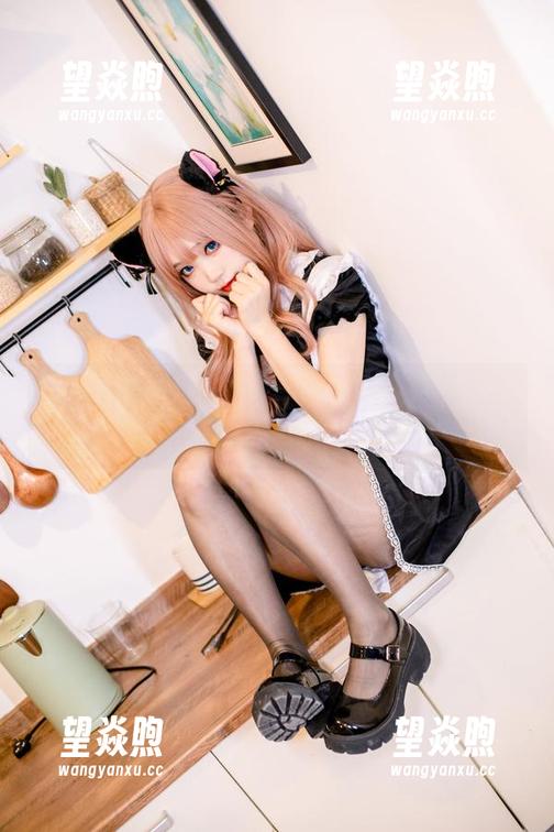 神沢永莉校服写真：下载原图，青春不打烊！