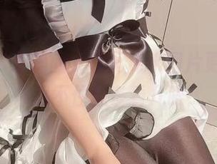 看！神沢永莉的女仆死库水图片更新，让你忍不住想多看几眼！