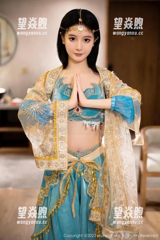 秀人网 - 允尔兔女郎：图包下载这人真的能把你迷得小心脏扑通扑通！