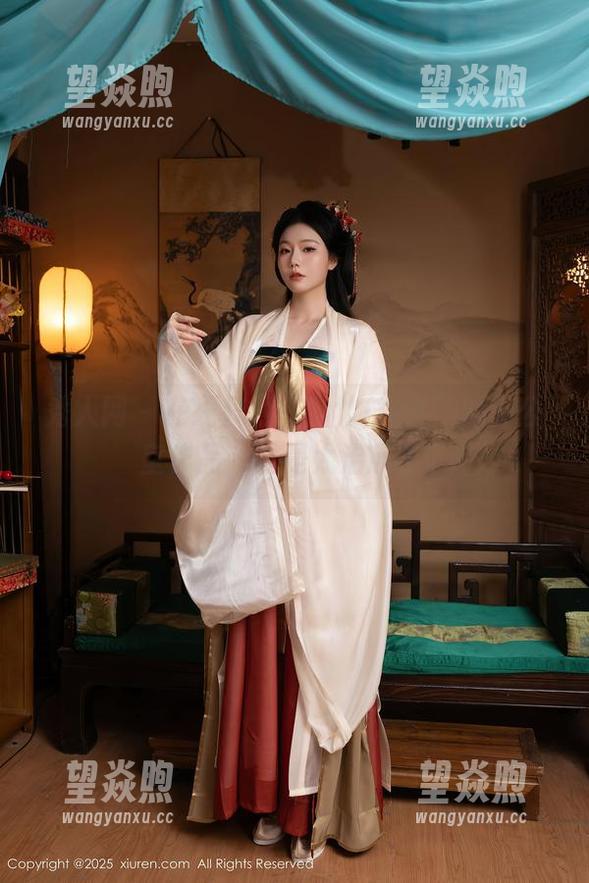 秀人网 - 在线只为“凯竹·廿十”的办公室作品，真是太治愈了。