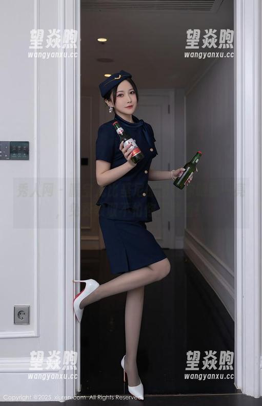 秀人网 - 曦宝儿比基尼原图让你眼前一亮，免费领取不怕你不敢看！