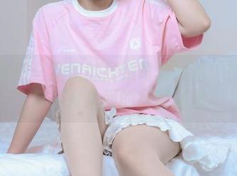 绮梦摄影 – 甜甜的厨娘写真精选：在光影与美食之间的甜蜜邂逅
